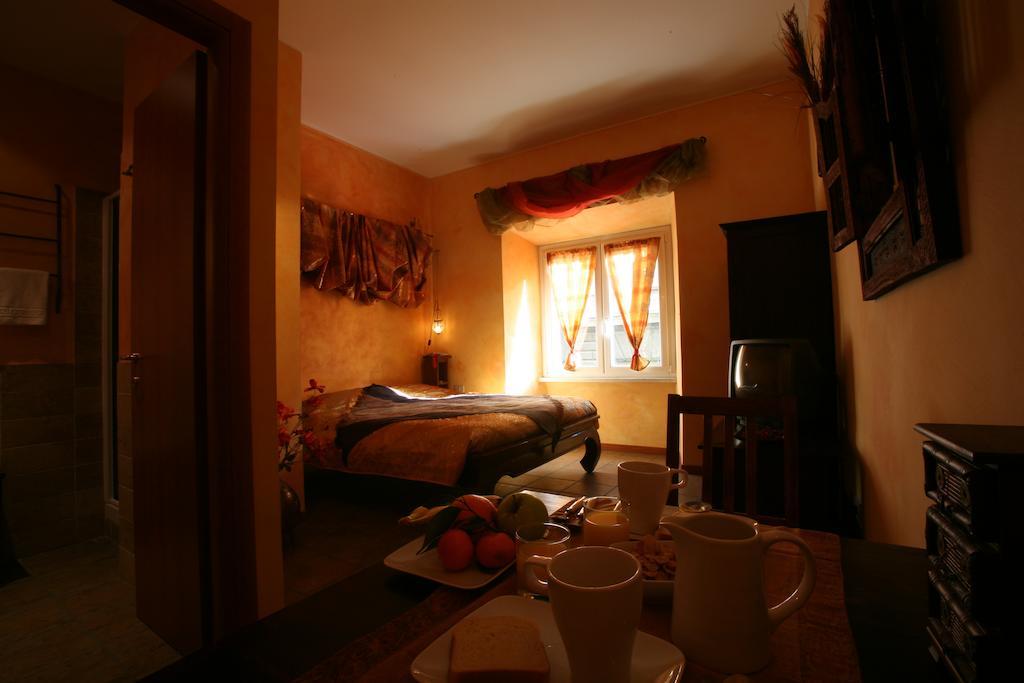 روما Momi Bed And Breakfast الغرفة الصورة